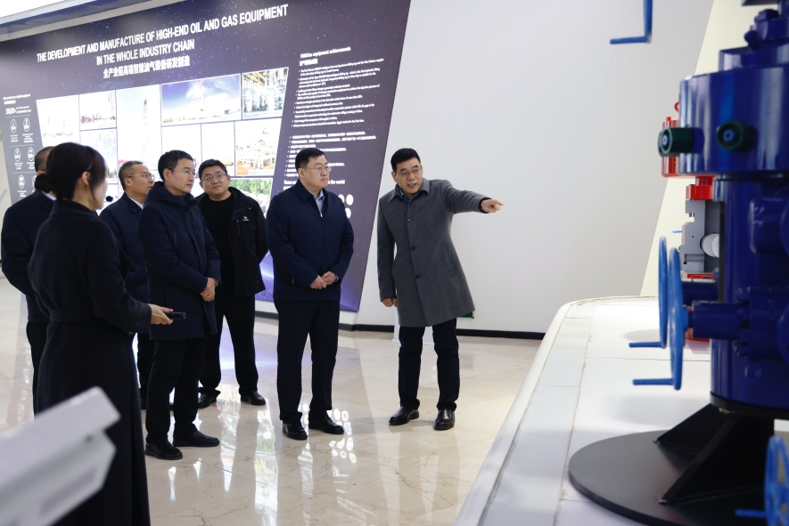 郭检走访科瑞集团 (2)_副本.jpg