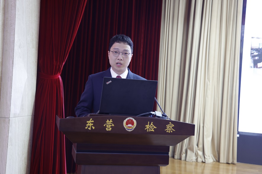 2景绍鹏.jpg
